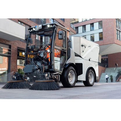 Barredora vial Citymaster 1650 ZE a baterías, modelo Sauber